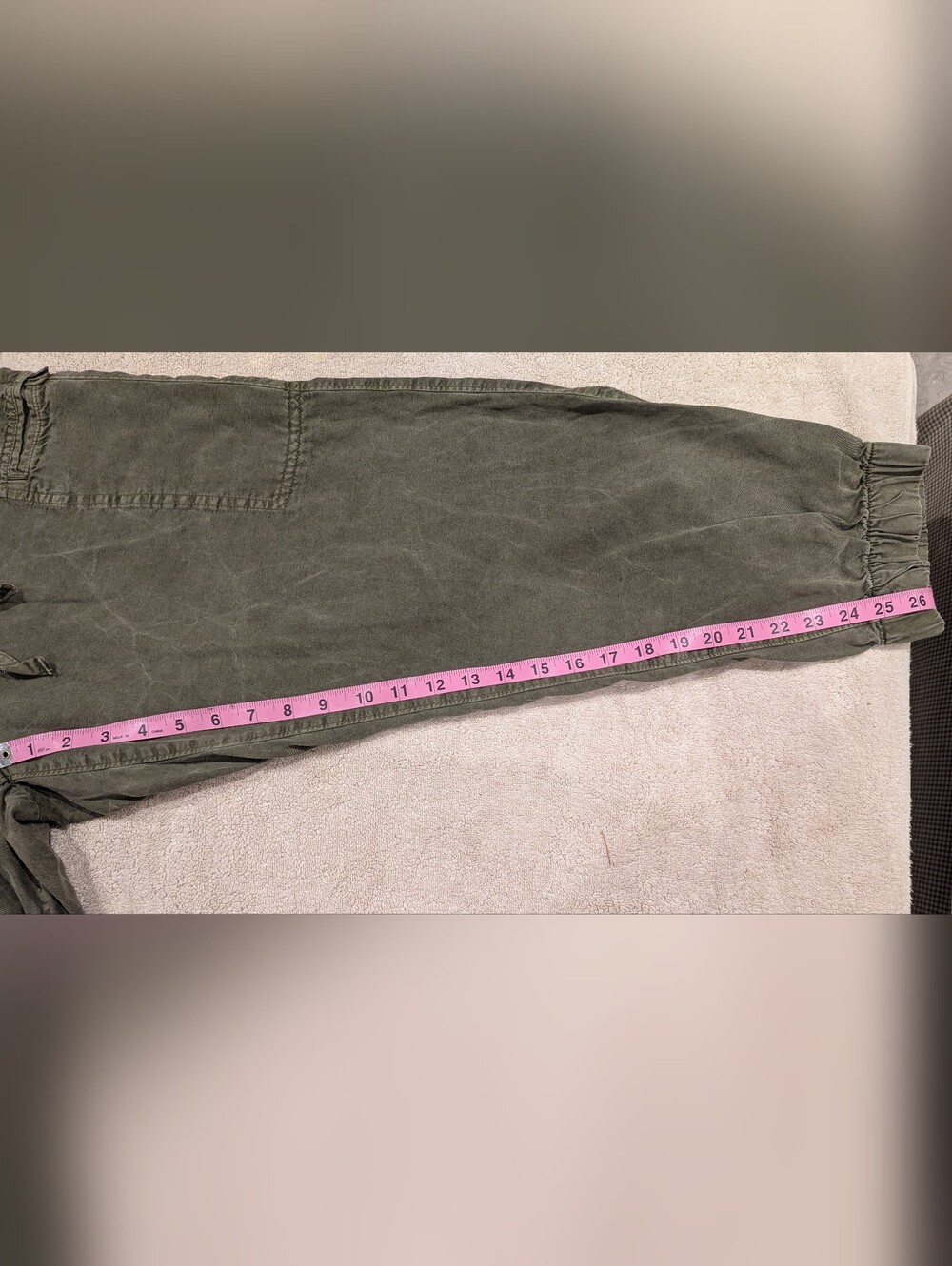 $22 Aerie Lightweight Cargo Joggers Olive Fun Green Utility Pants Size Large EUC - Picture 9 of 10